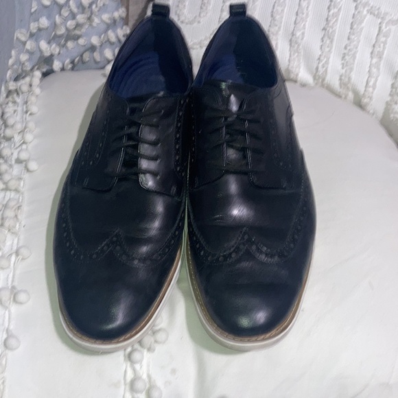 Cole Haan GrandEvolution Black w/white sole - Picture 2 of 2